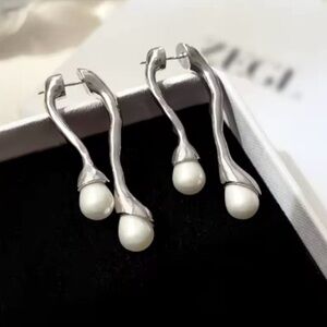 Front Back Earrings Silver Pearl Dangle JA30 M
